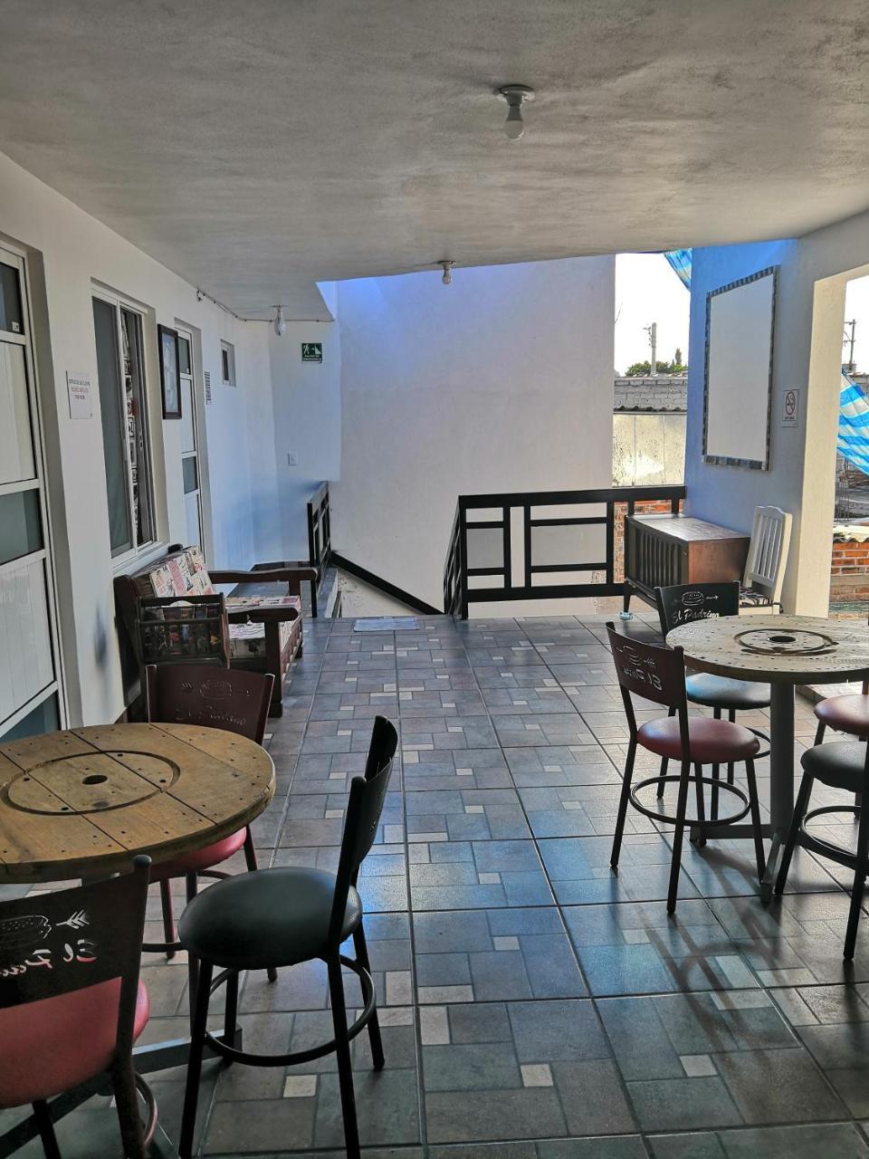Hostal Maple Querétaro Exterior foto
